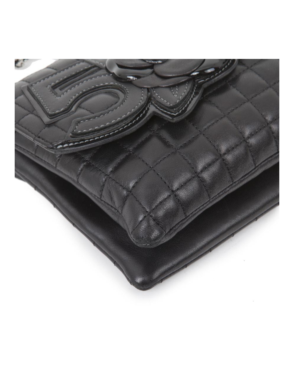 Wand CHANEL black quilted lambskin bag