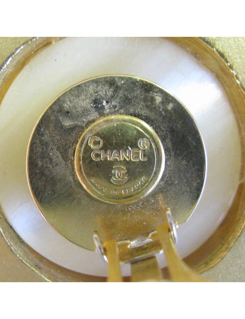  CHANEL vintage clip-on earrings in gilded metal, pearls 