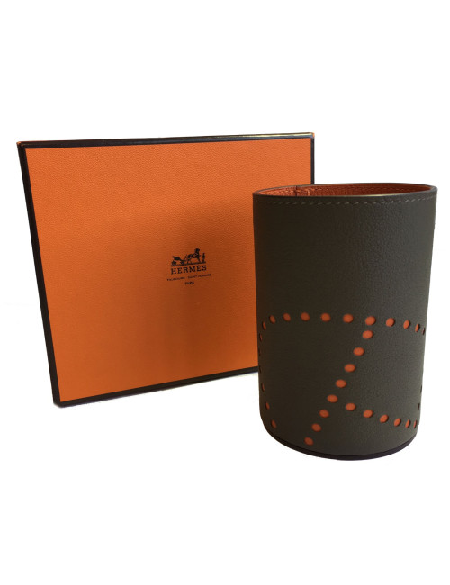 Pot à crayon HERMES modèle Evelyn en taurillon étoupe/potiron