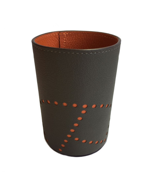 Pot à crayon HERMES modèle Evelyn en taurillon étoupe/potiron