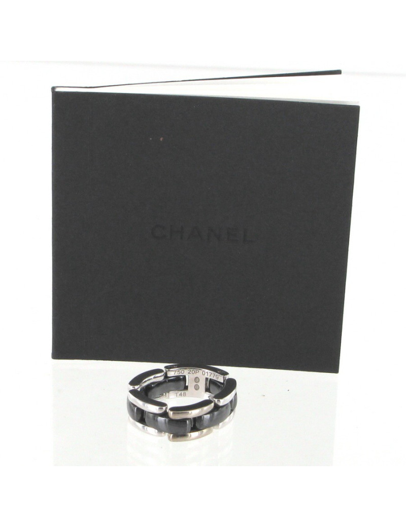 Bague CHANEL Ultra en or blanc et céramique noire