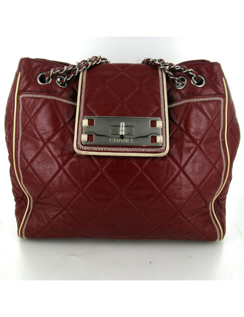 Sac CHANEL cuir matelassé bordeau