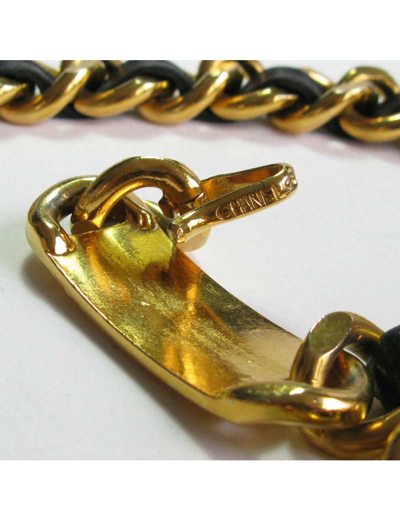 Ceinture CHANEL en chaine dorée et cuir noir vintage 