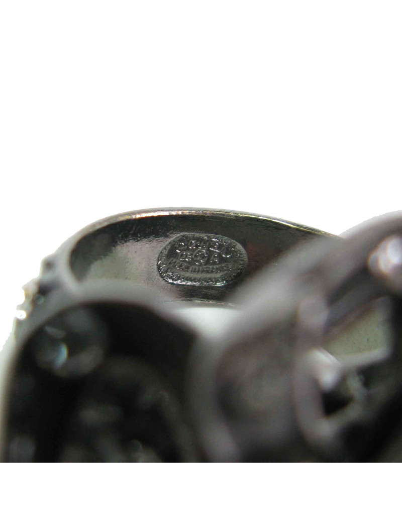 Bague fleur CHANEL T54 en résine vert très foncé,  perle nacrée et strass