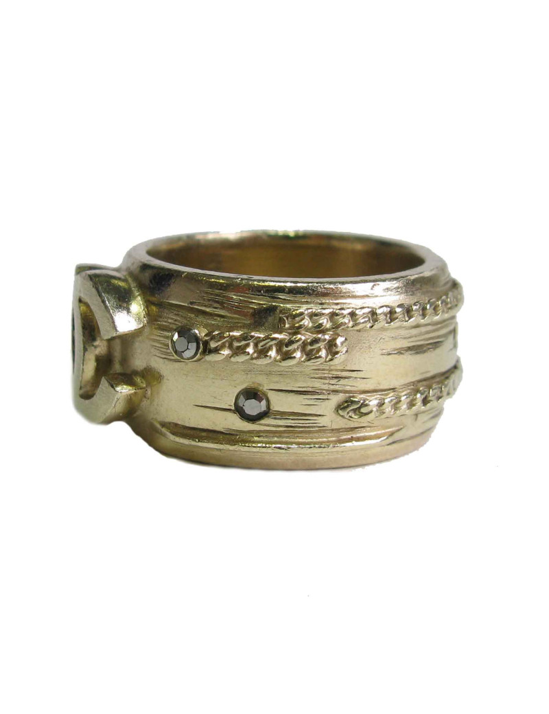 Bague CHANEL T54 en métal doré avec CC 