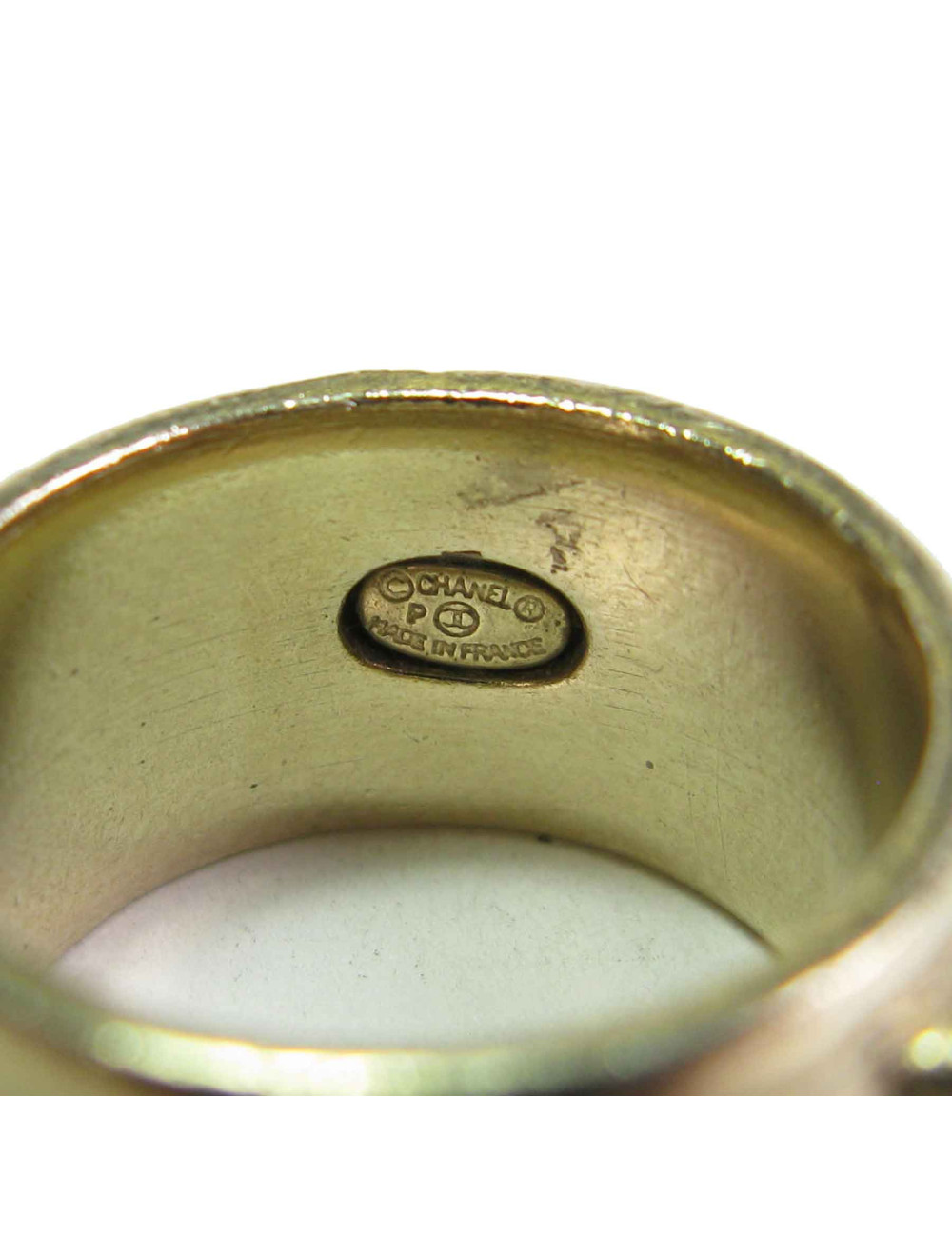 Bague CHANEL T54 en métal doré avec CC 