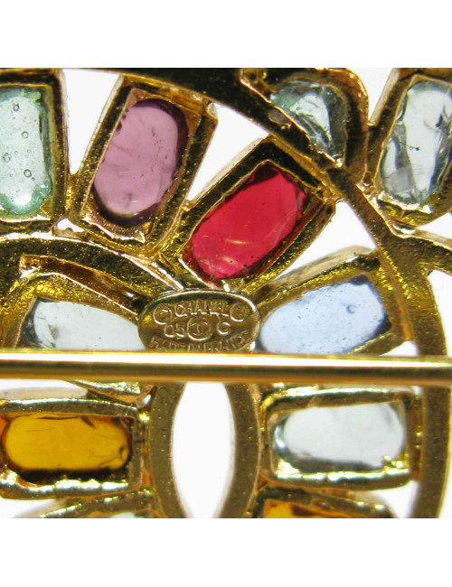 Broche CHANEL dorée pâte de verre CC