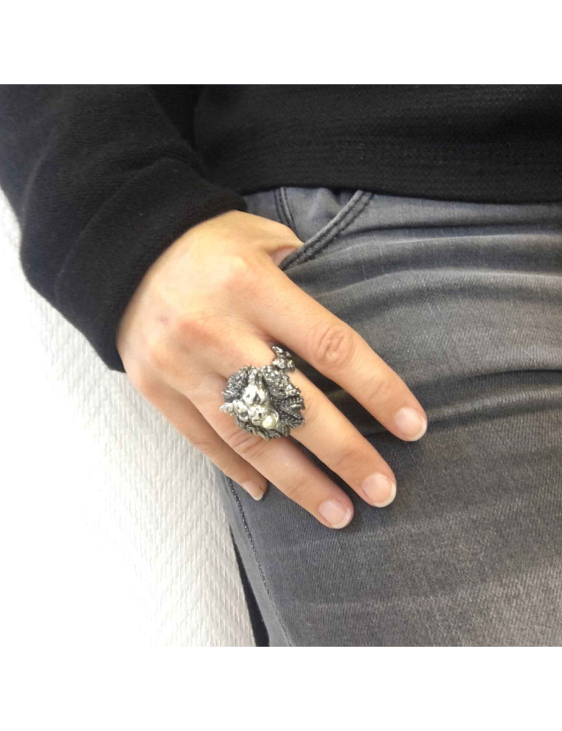 xxx Bague CHANEL T56 "Paris-Venise" en ruthénium et perle nacrée