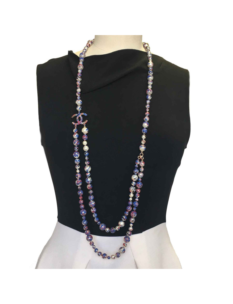 Sautoir CHANEL Airlines collection en perles nacrées, bleu blanc rouge