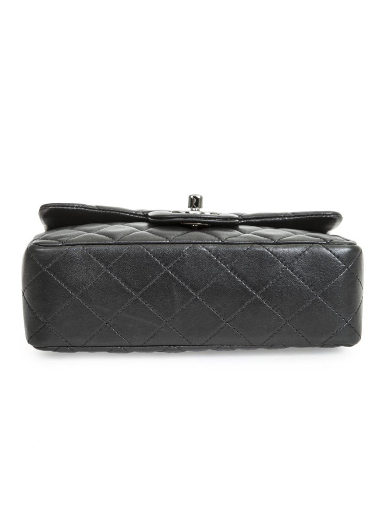 Mini sac CHANEL  cuir d'agneau lisse matelassé noir
