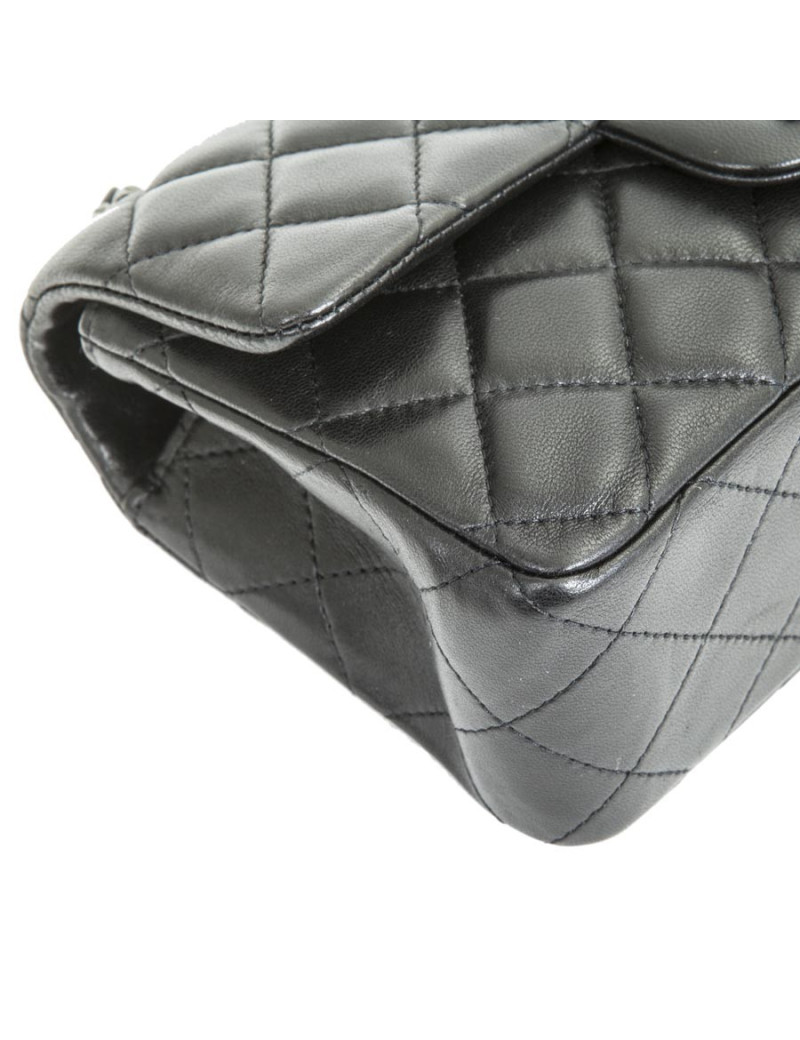 Mini sac CHANEL  cuir d'agneau lisse matelassé noir