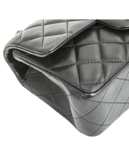 Mini sac CHANEL  cuir d'agneau lisse matelassé noir