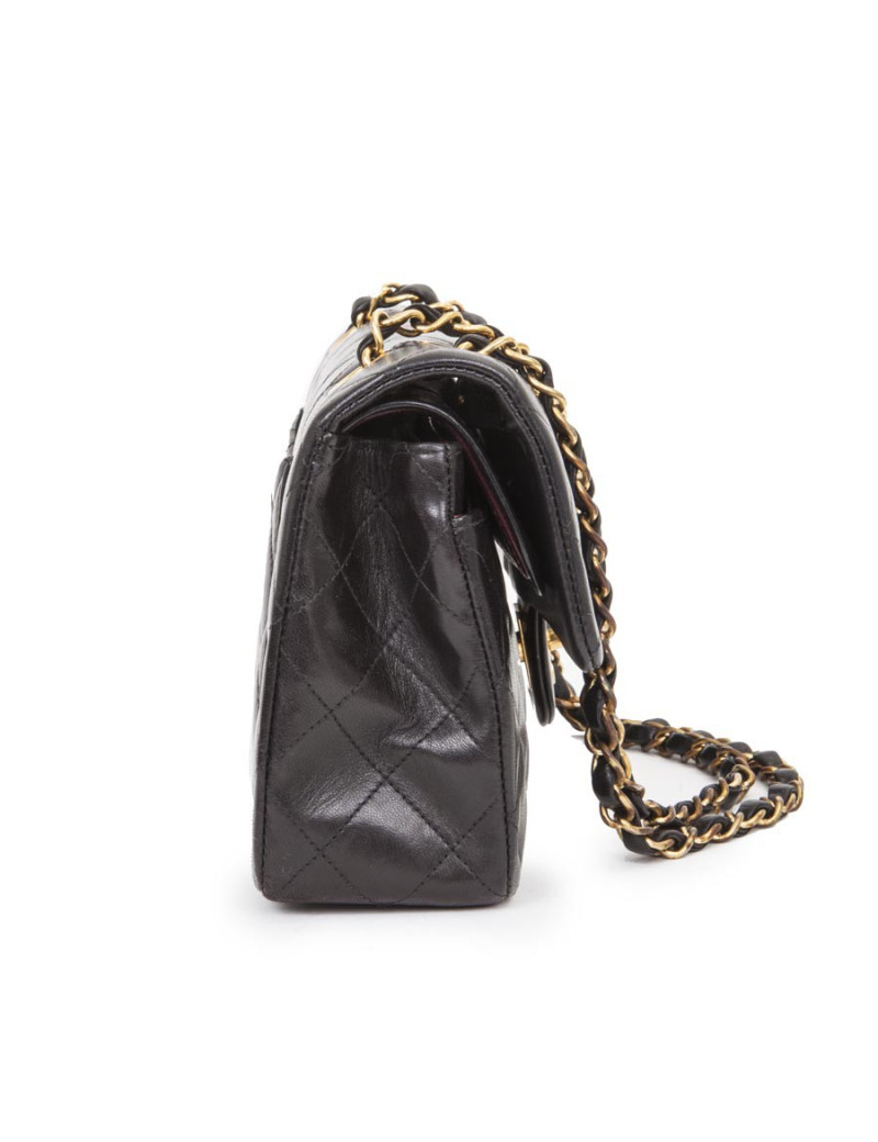Sac Timeless CHANEL cuir d'agneau lisse matelassé noir