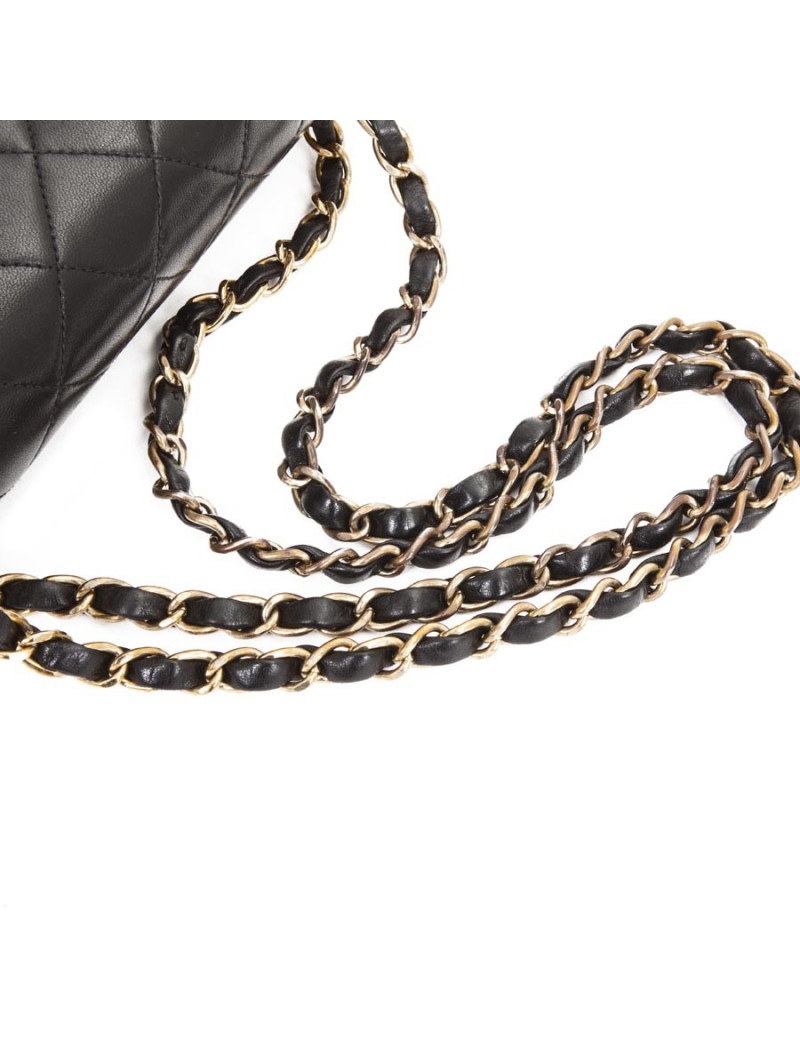 Sac Timeless CHANEL cuir d'agneau lisse matelassé noir
