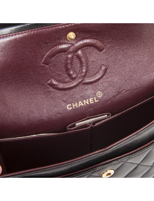 Sac Timeless CHANEL cuir d'agneau lisse matelassé noir