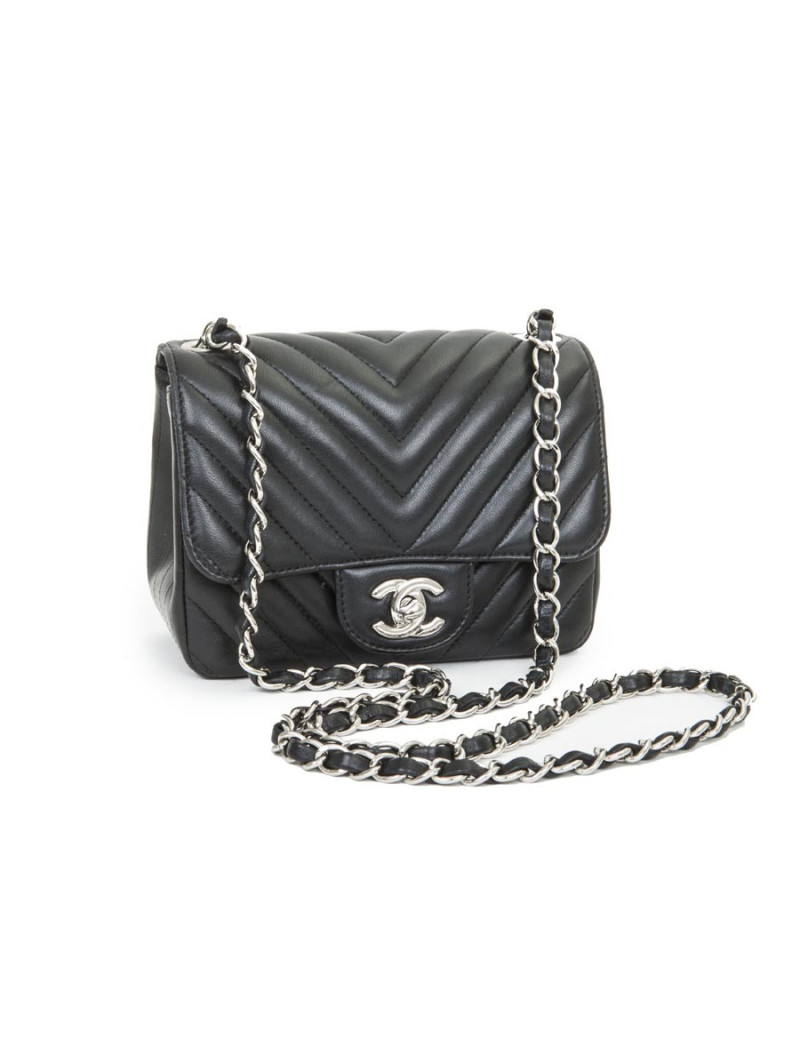 Mini sac CHANEL  cuir d'agneau lisse d'matelassé noir