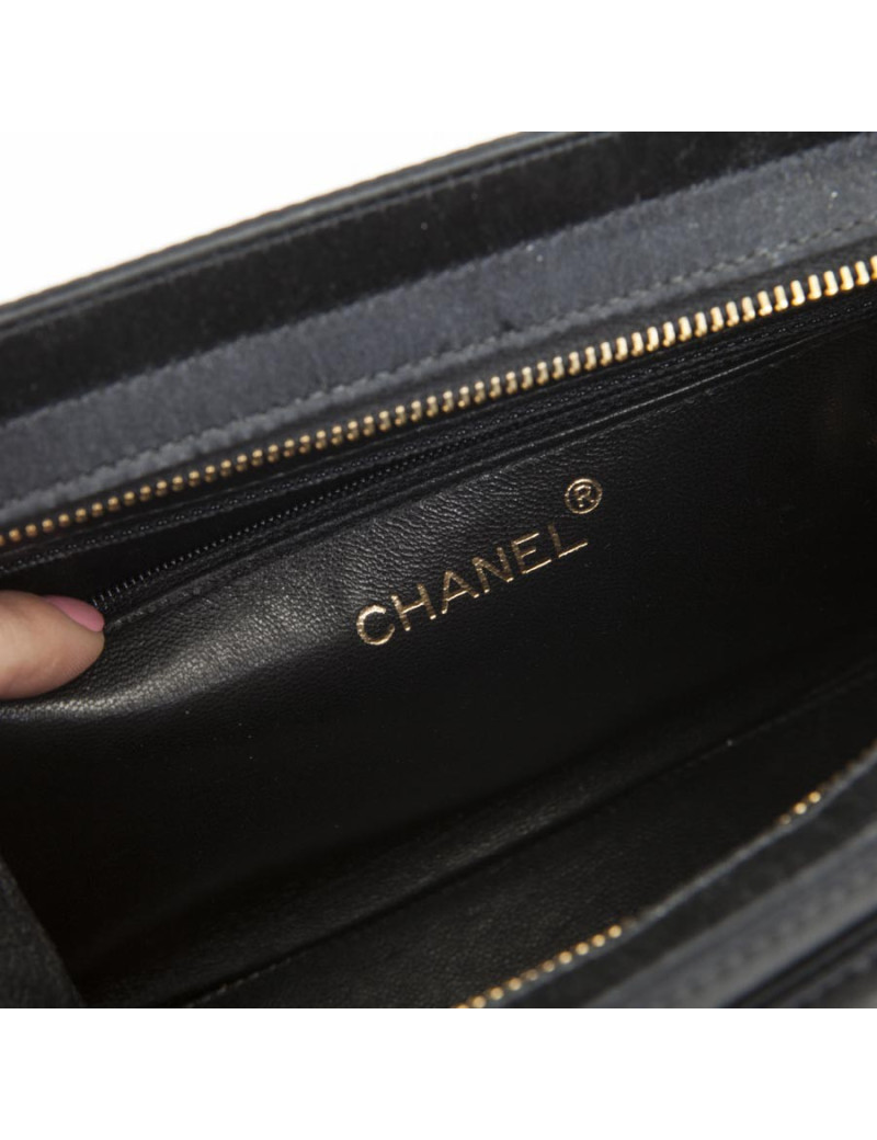 Sac Chanel en satin de soie noir