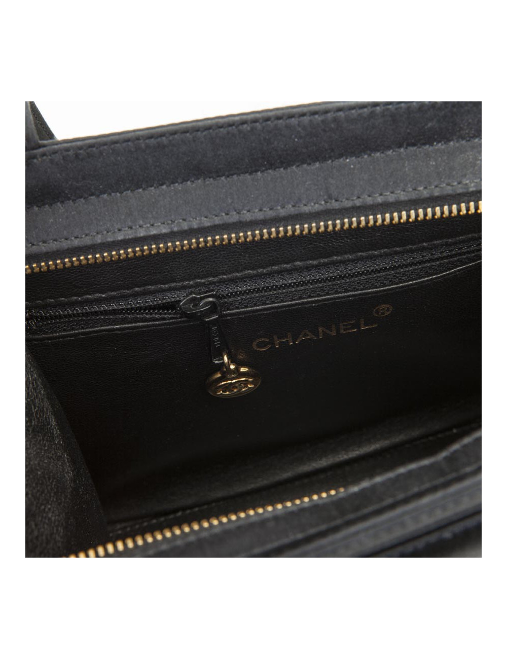 Sac Chanel en satin de soie noir