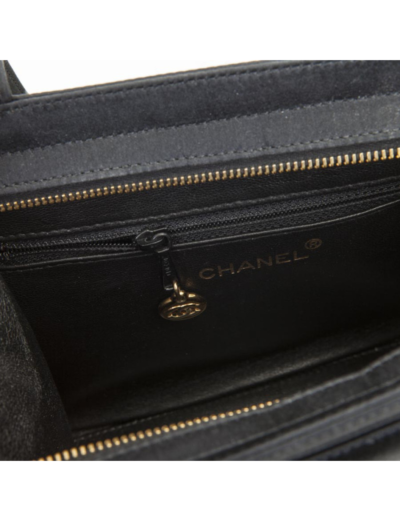 Sac Chanel en satin de soie noir