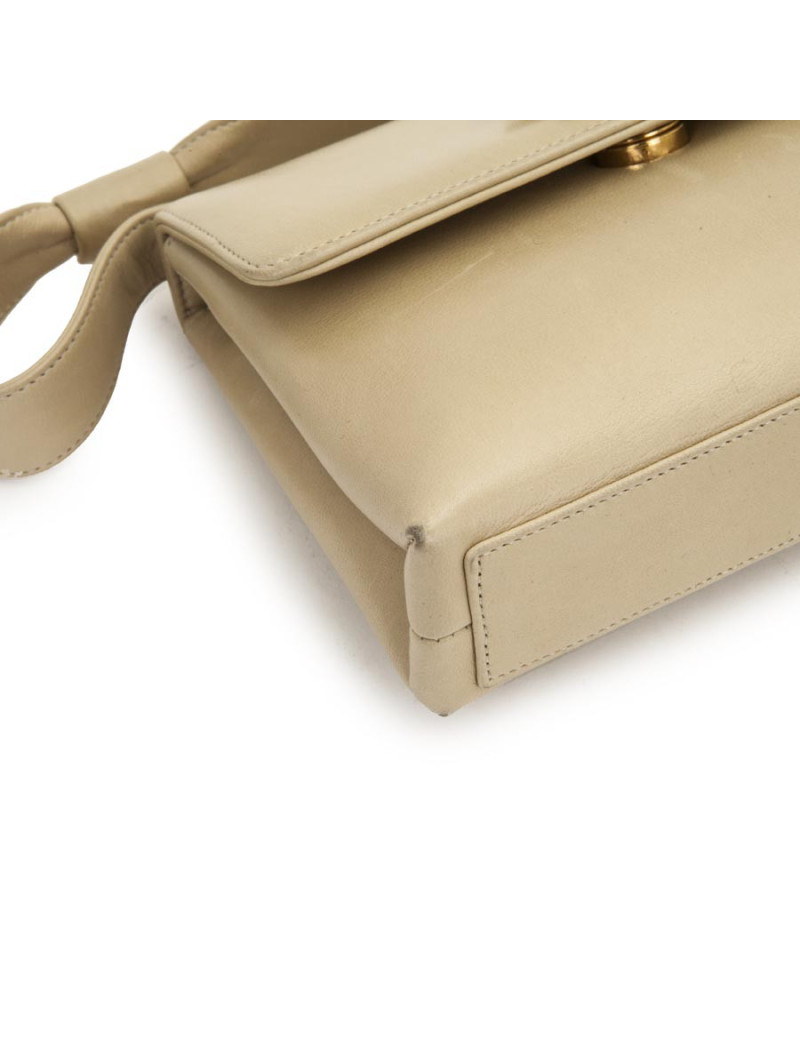 Sac Chanel cuir d'agneau lisse beige