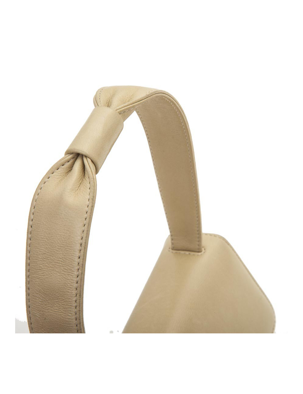 Sac Chanel cuir d'agneau lisse beige