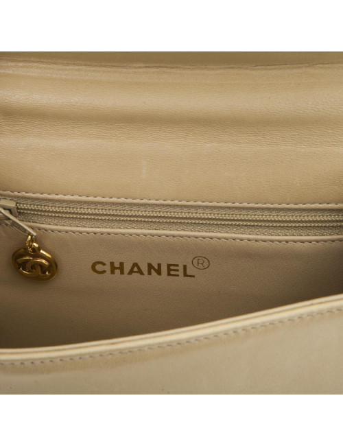 Sac Chanel cuir d'agneau lisse beige