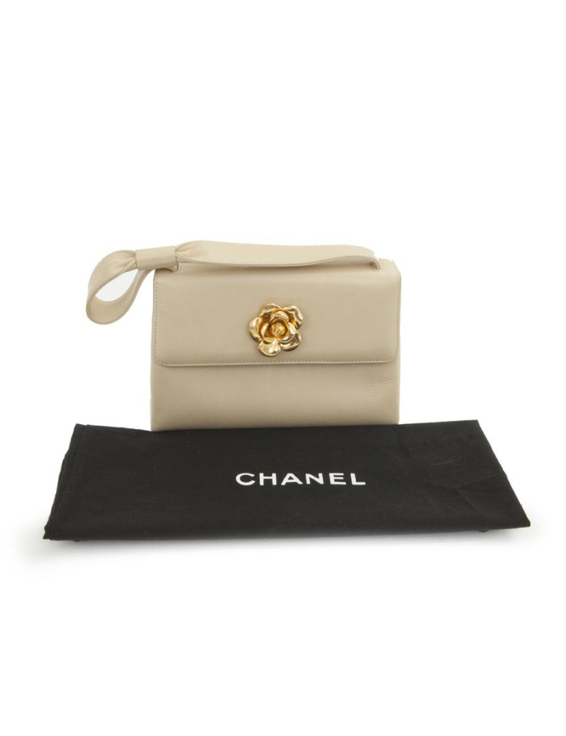 Sac Chanel cuir d'agneau lisse beige