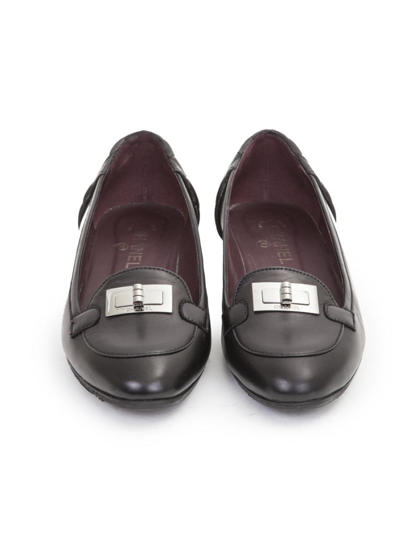 CHANEL T 40 ballerinas in black smooth lamb leather and 2.55 Buclkle clasp