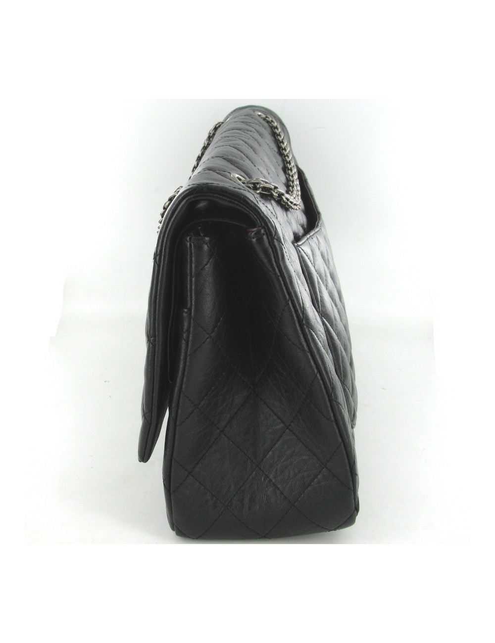Maxi Jumbo CHANEL en cuir vieilli matelassé noir