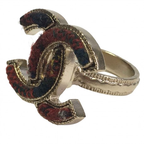 CHANEL ring CC 'Paris- Edimburg'in gilded metal and scottish tweed size 53