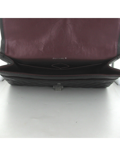Maxi Jumbo CHANEL en cuir vieilli matelassé noir