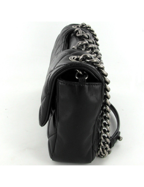 Sac CHANEL classique fermoir boy