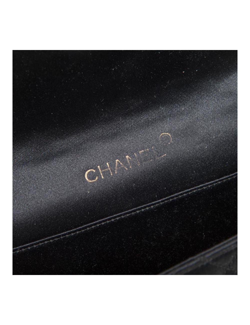 Mini sac du soir CHANEL en satin de soie matelassé noir