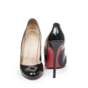 CHRISTIAN LOUBOUTIN Pumps in black patent leather size 40EU