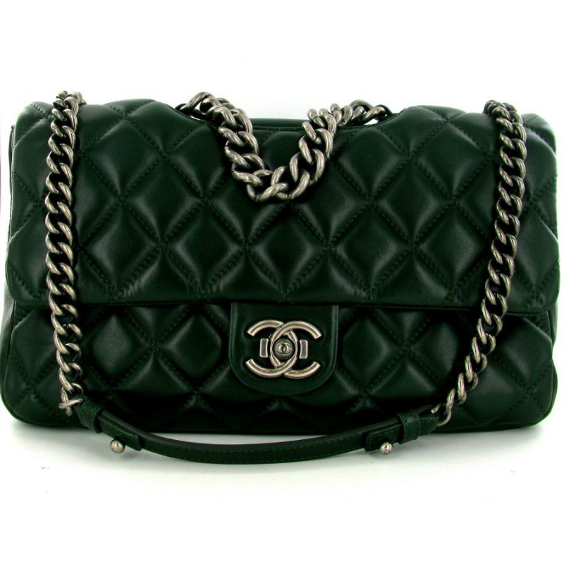Dark green clasp boy quilted leather CHANEL bag - VALOIS VINTAGE PARIS