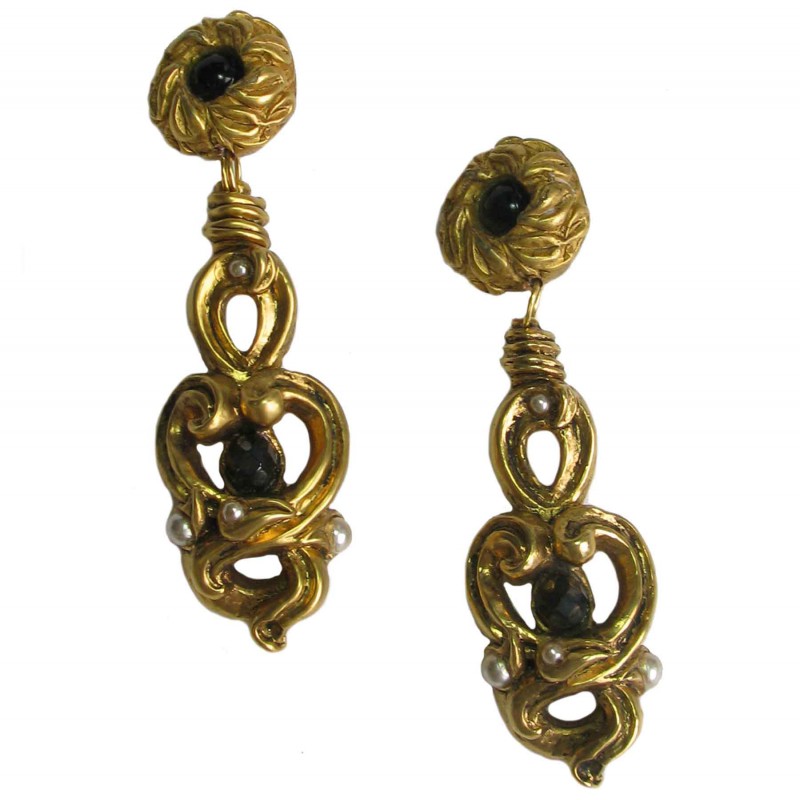 Boucles d'oreille clips CLAIRE DEVE en résine dorée, pierre facettée et  perles nacrées Vintage - VALOIS VINTAGE PARIS