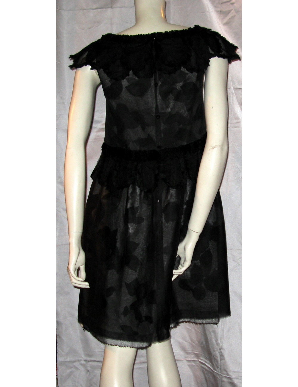 Robe CHANEl en soie et mousseline de soie noire T38