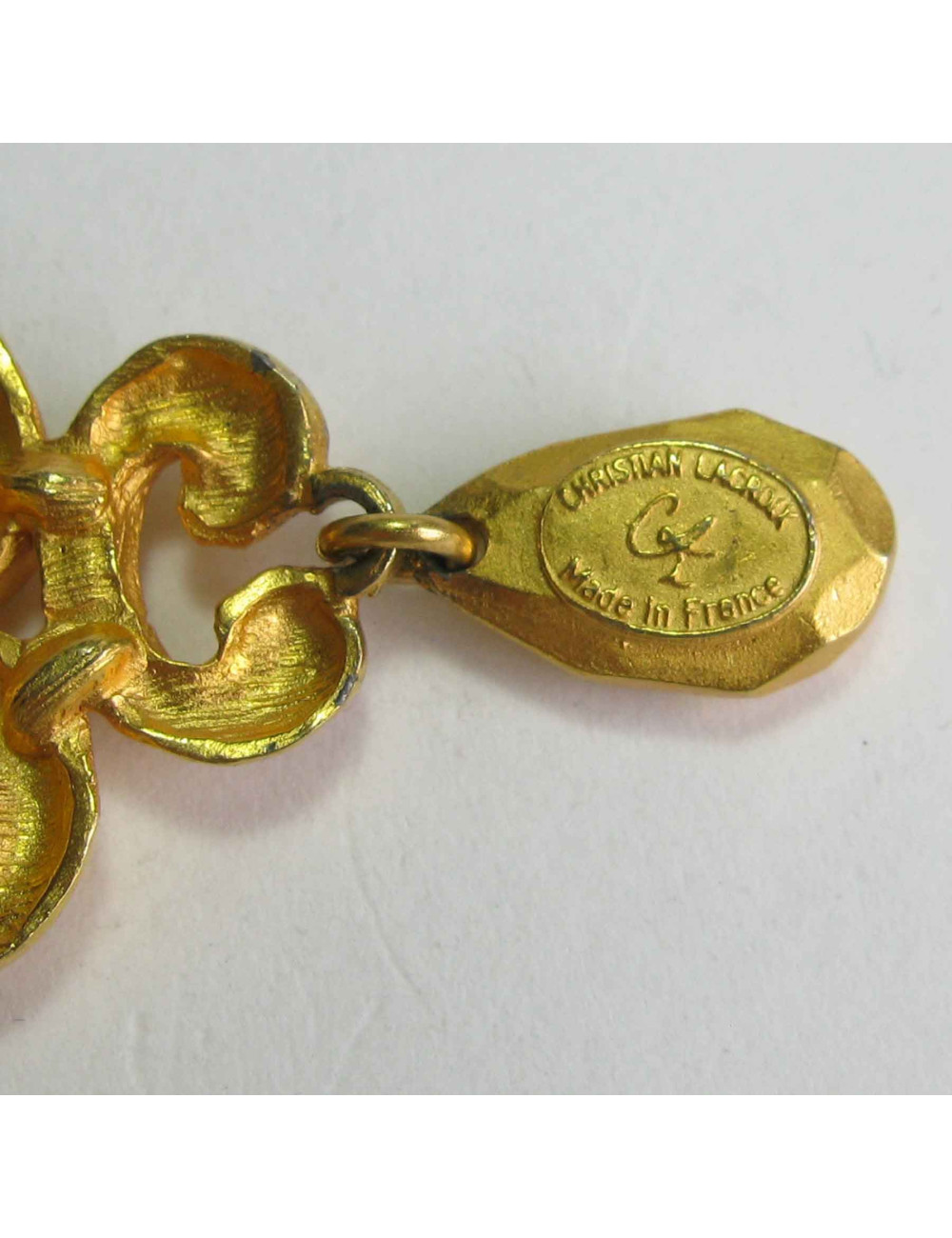 CHRISTIAN LACROIX Vintage brooch in gilt metal and rhinestones