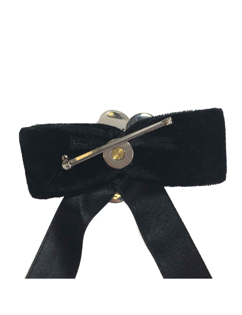 Broche Noeud CHANEL en satin de soie noire et camélia en métal argenté