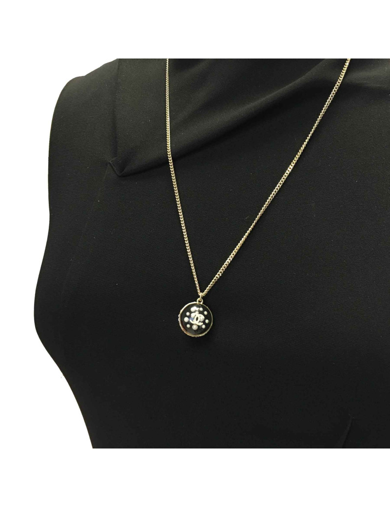 Collier pendentif CHANEL boule CC inclusion de perles nacrées