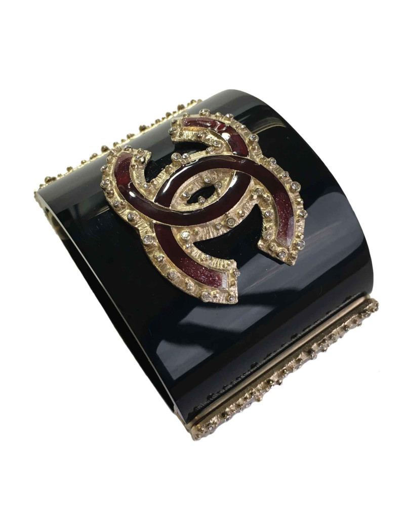 Manchette chanel noire CC métal doré et résine bordeaux