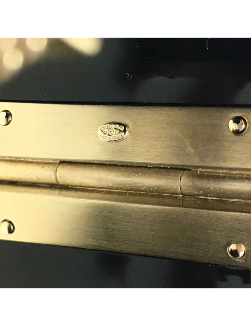 Manchette chanel noire CC métal doré et résine bordeaux