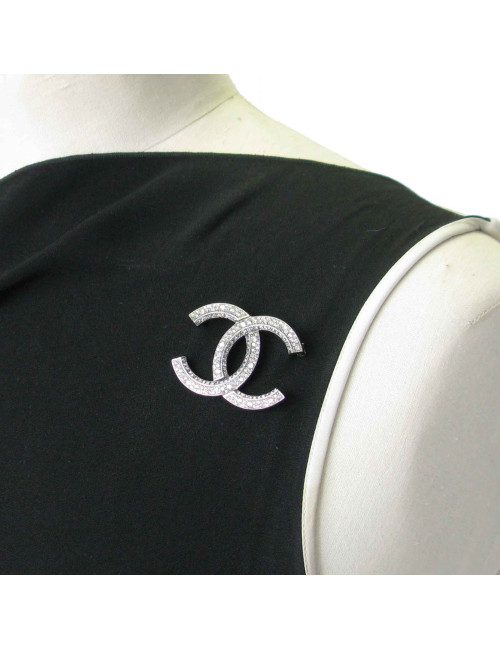 Broche CHANEL double C