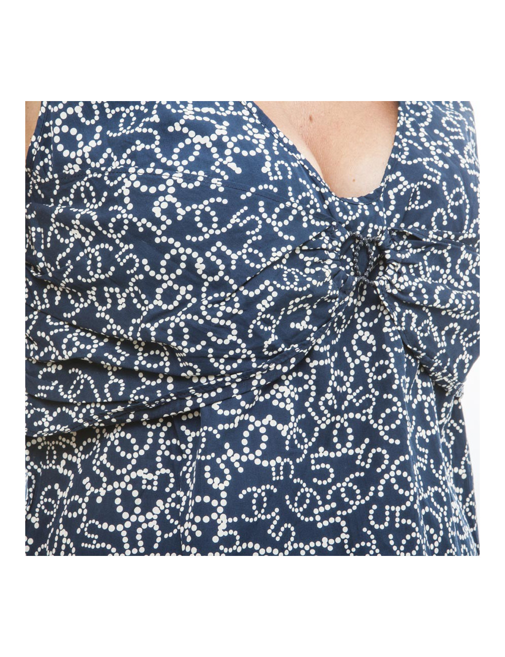 CHANEL T 40 sleeveless blouse in navy and white monogram cotton