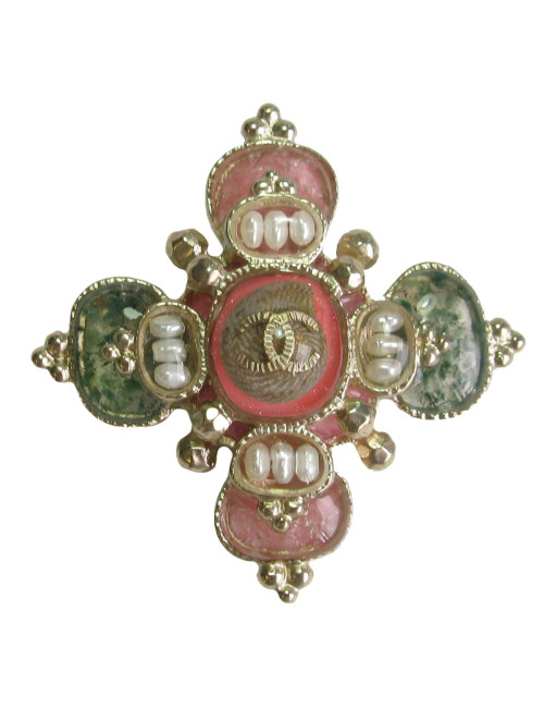 Broche croix CHANEL SURMONTÉE D'UNE CARAPACE D'ESCARGOT