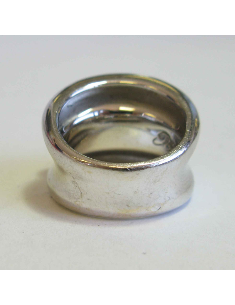 Bague "Fidji" POIRAY en or blanc et perles T53