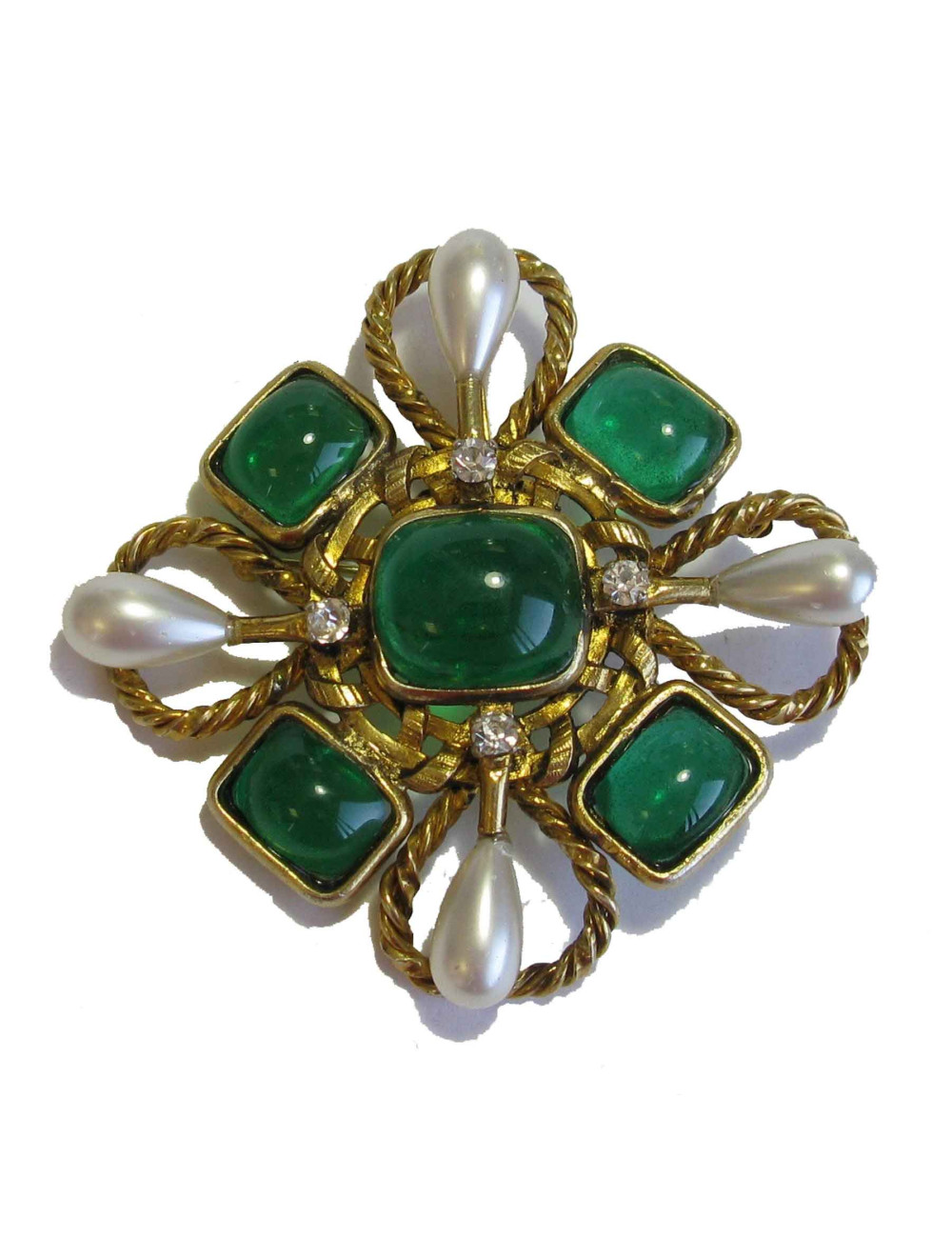 Broche Couture CHANEL vintage en métal doré, pâte de verre émeraude, strass et perles nacrées