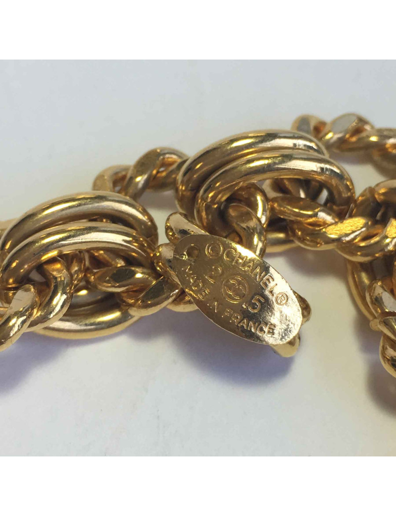 xxx Sautoir CHANEL Vintage chaîne et pendentif rond en métal doré