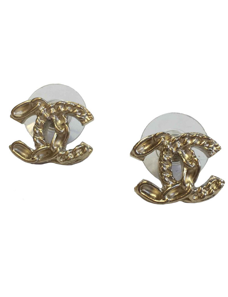 Boucles d'oreille clous CHANEL CC motif chaîne en métal doré