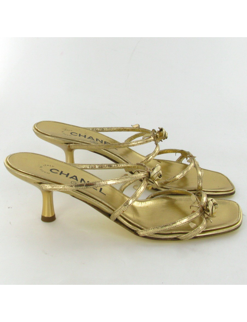 Sandales CHANEL T36 vintage en cuir doré